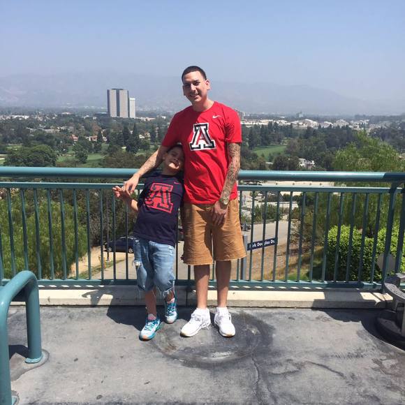 Meet your Posher, Bee - Picture 1 of 1